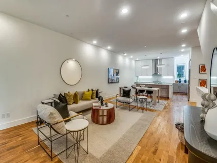 $624,000 | 426 West 9th Street, Unit 105, Dallas, TX 75208