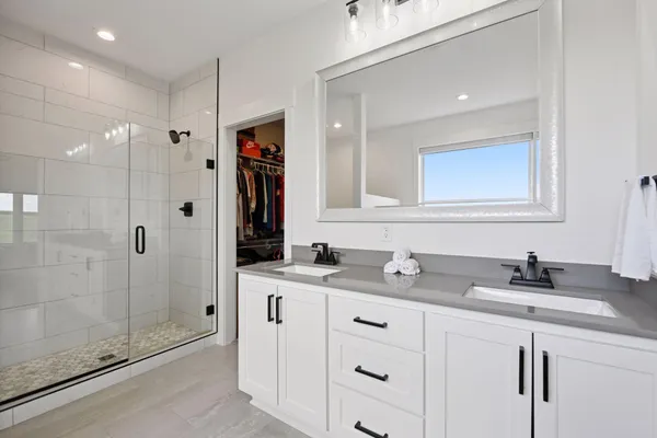 $799,999 | 25617 Cedar Lane, New Prague, MN 56071