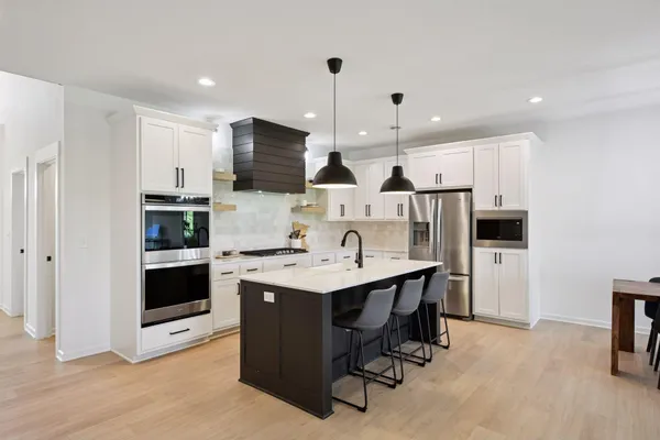 $799,999 | 25617 Cedar Lane, New Prague, MN 56071