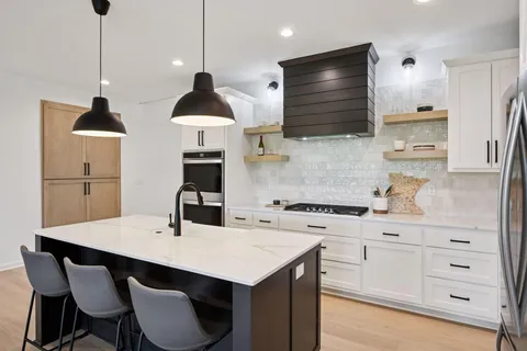 $799,999 | 25617 Cedar Lane, New Prague, MN 56071