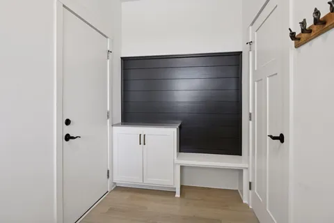 $799,999 | 25617 Cedar Lane, New Prague, MN 56071