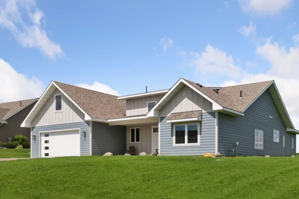 $799,999 | 25617 Cedar Lane, New Prague, MN 56071