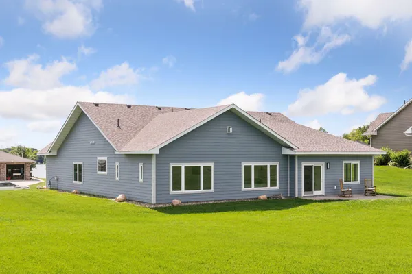 $799,999 | 25617 Cedar Lane, New Prague, MN 56071