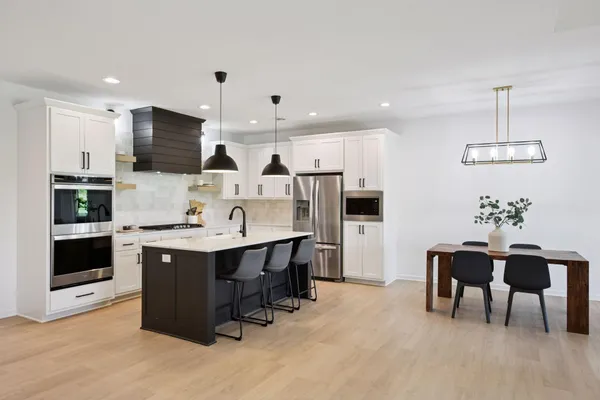 $799,999 | 25617 Cedar Lane, New Prague, MN 56071