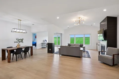 $799,999 | 25617 Cedar Lane, New Prague, MN 56071