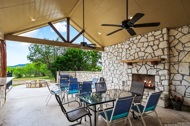 $675,000 | 72 Mountain Laurel Lane, Concan, TX 78838