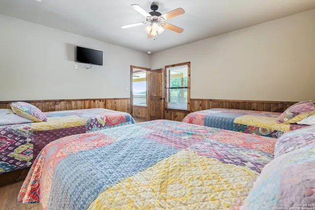 $675,000 | 72 Mountain Laurel Lane, Concan, TX 78838