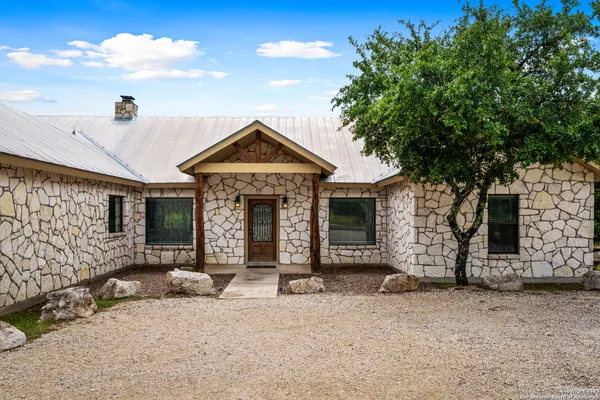 $649,000 | 72 Mountain Laurel Lane, Concan, TX 78838