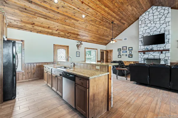 $649,000 | 72 Mountain Laurel Lane, Concan, TX 78838