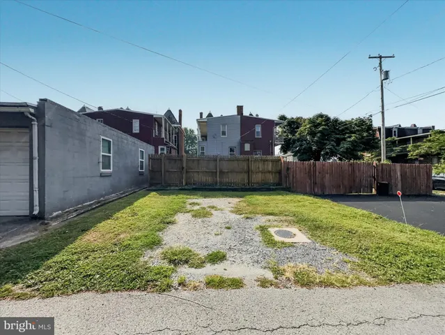 $259,900 | 705 Chestnut Street, Columbia, PA 17512
