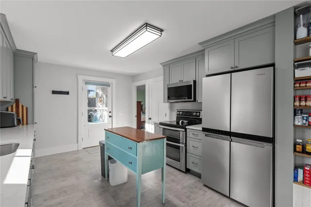 $1,495,000 | 104 Howland Avenue, Jamestown, RI 02835