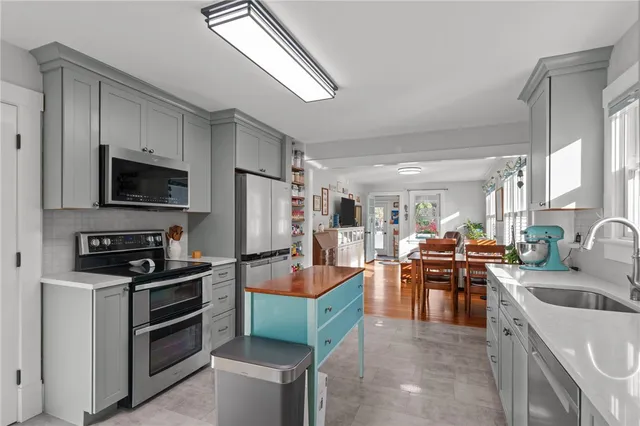 $1,495,000 | 104 Howland Avenue, Jamestown, RI 02835