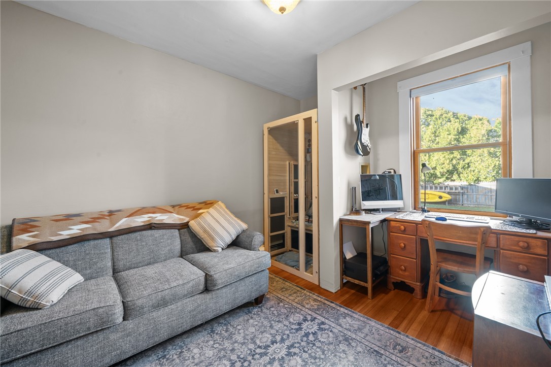 104 Howland Avenue Jamestown, RI 02835 - Photo 20 of 50