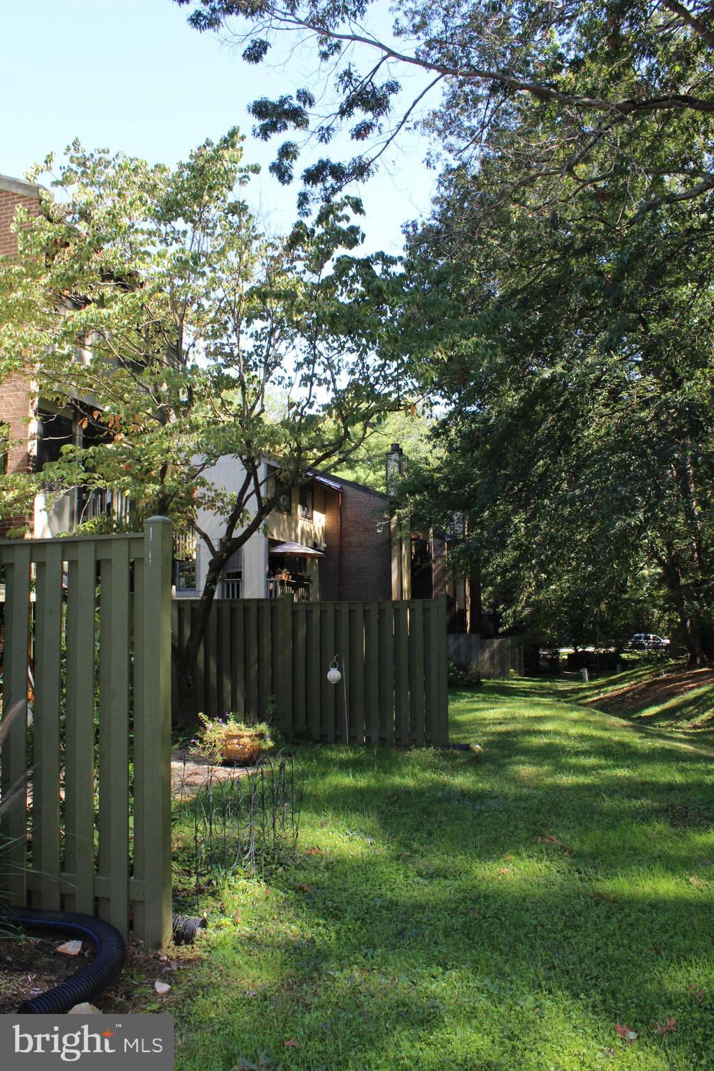 2210 Glencourse Lane Reston, VA 20191 - Photo 76 of 84 Back Yard View towards Soapstone
