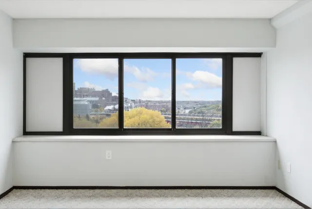 $94,999 | 1920 South 1st Street, Unit 707, Minneapolis, MN 55454