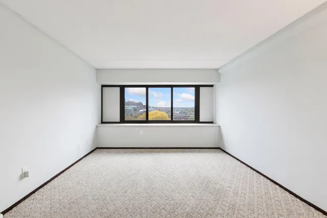 $94,999 | 1920 South 1st Street, Unit 707, Minneapolis, MN 55454