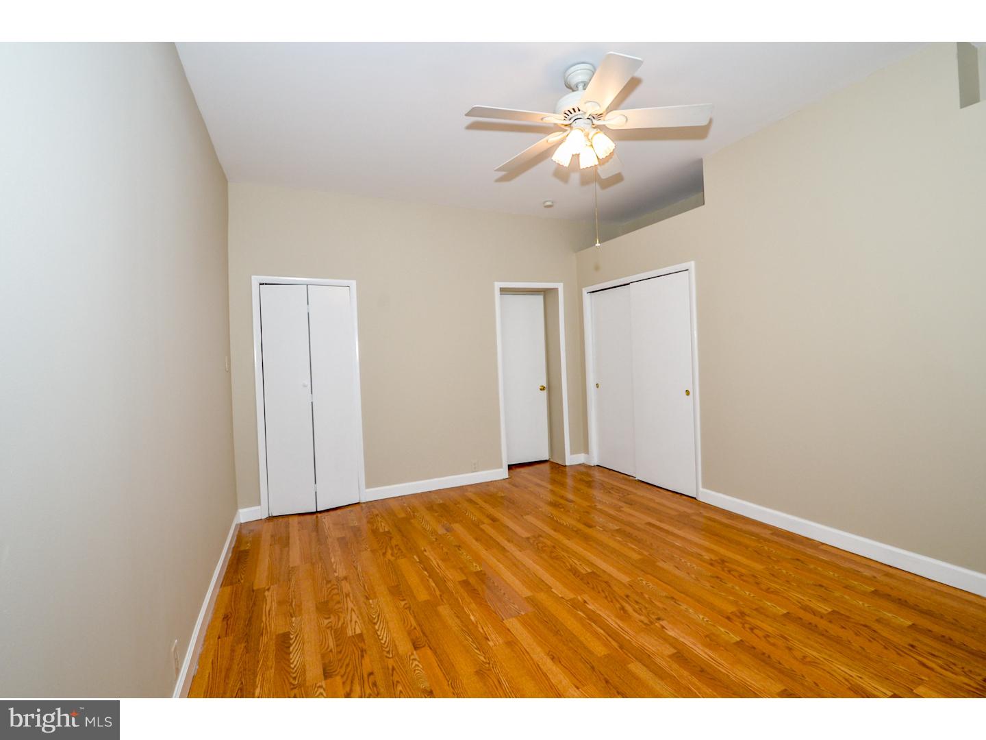 4173 Apple Street Philadelphia, PA 19127 - Photo 13 of 22 Bedroom - Main