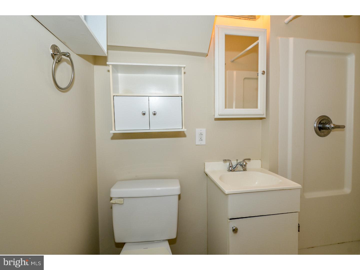4173 Apple Street Philadelphia, PA 19127 - Photo 14 of 22 Bathroom