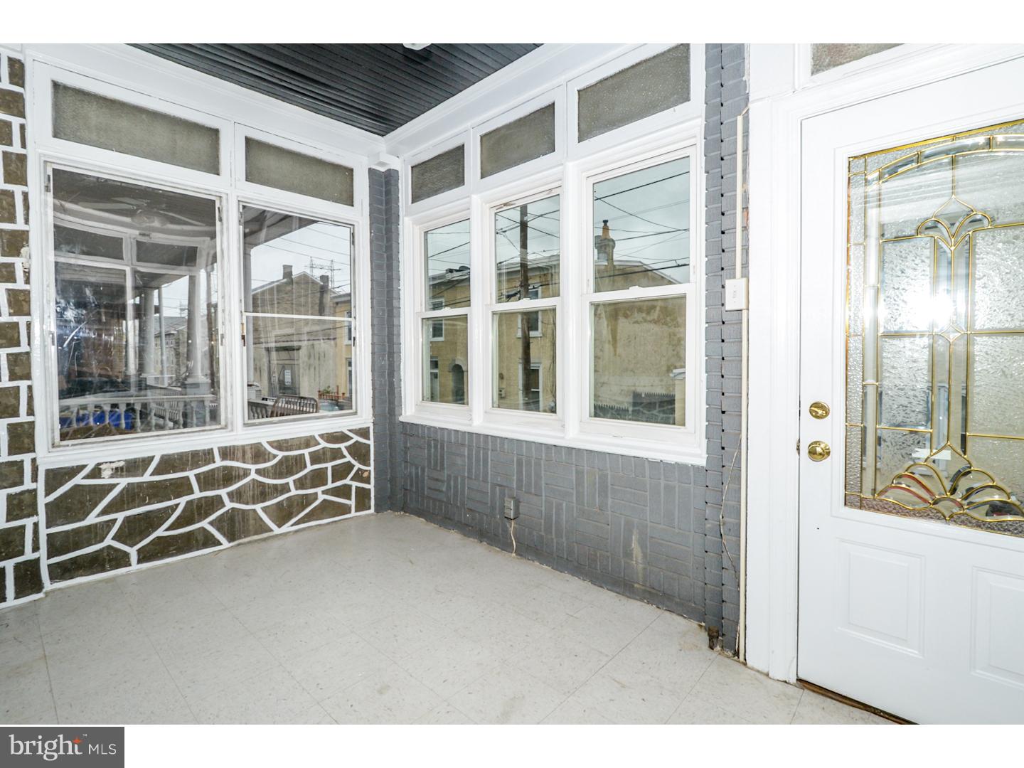 4173 Apple Street Philadelphia, PA 19127 - Photo 4 of 22 Porch