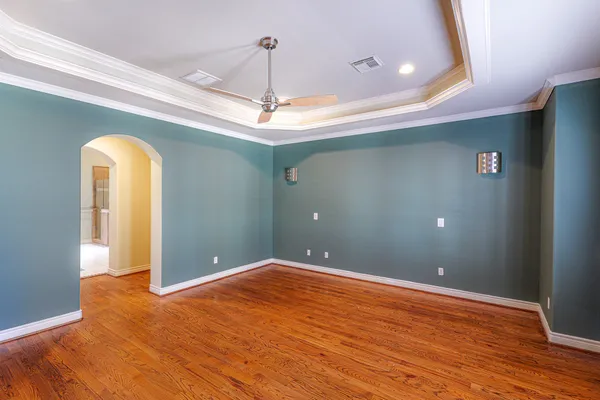 $3,600 | 1314 Sherwood Springs Lane, Houston, TX 77043