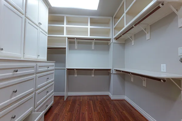$3,600 | 1314 Sherwood Springs Lane, Houston, TX 77043