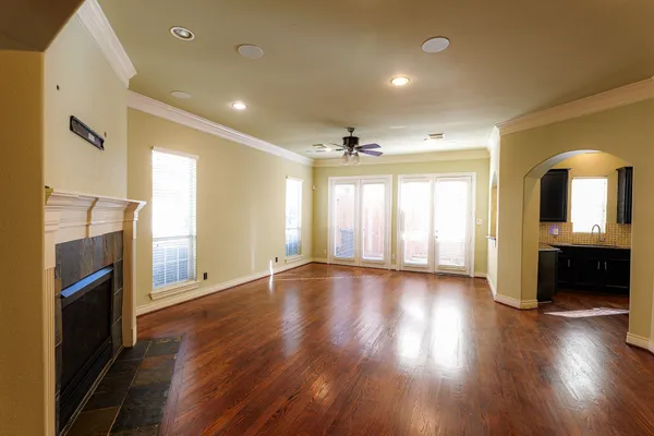 $3,600 | 1314 Sherwood Springs Lane, Houston, TX 77043