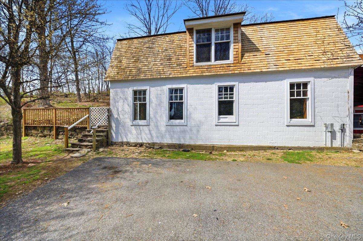 175 Goldens Bridge Road, Unit 1 Katonah, NY 10536 - Photo 2 of 22