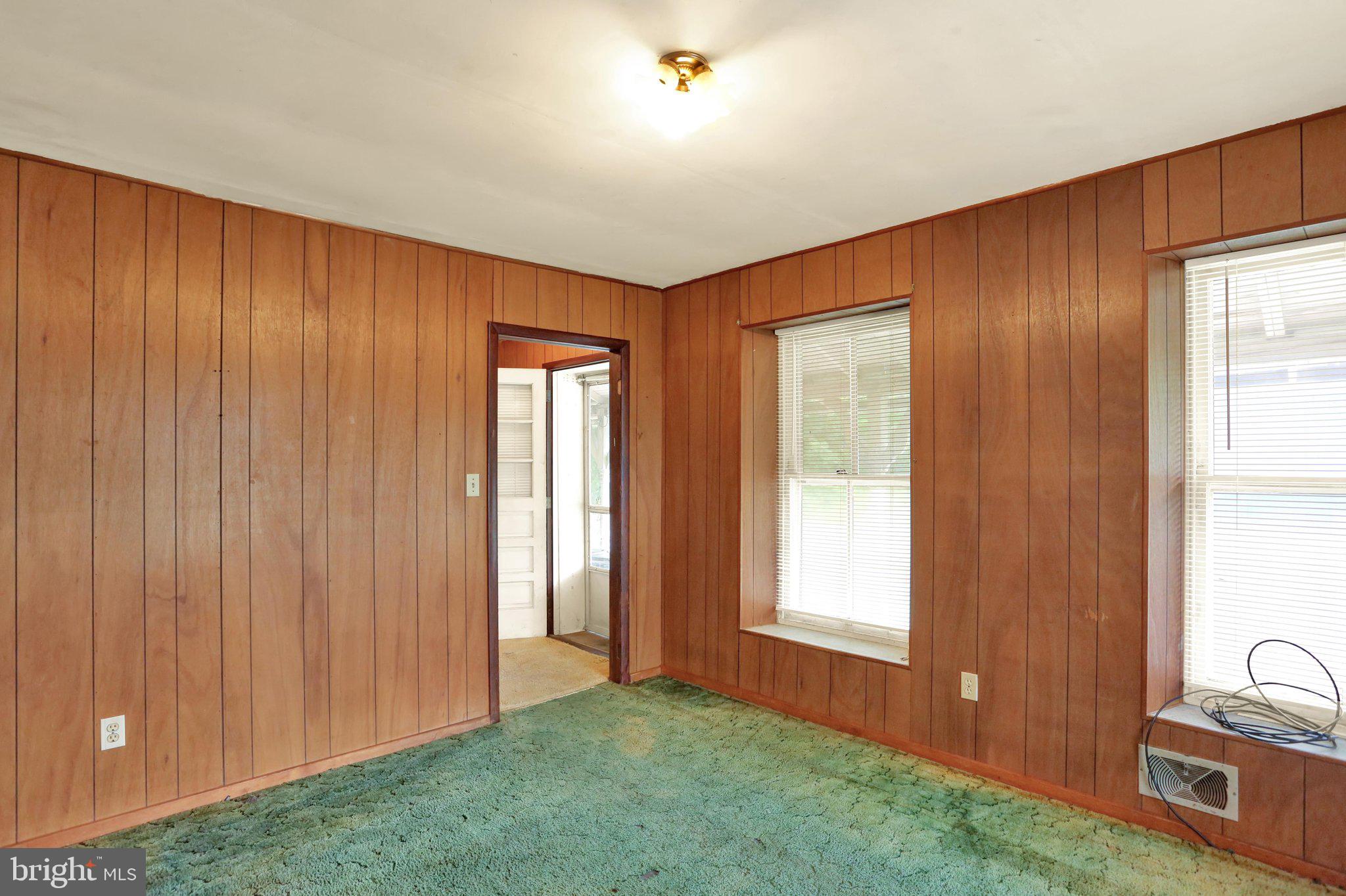 1129 Eagle Point Road Kutztown, PA 19530 - Photo 6 of 41 Left Side Unit Living Room