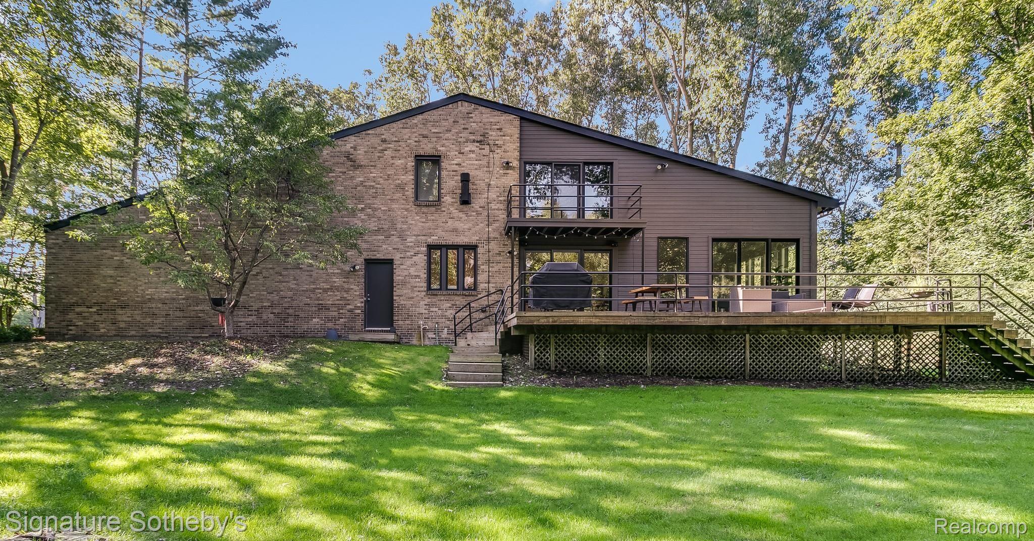 4737 Stoneleigh Road Bloomfield Hills, MI 48302 - Photo 41 of 46 IMG_0316.jpg