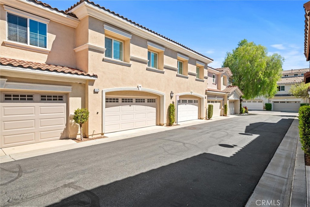 40042 Cape Cod Lane Temecula, CA 92591 - Photo 49 of 49 2 Car Attached Garage