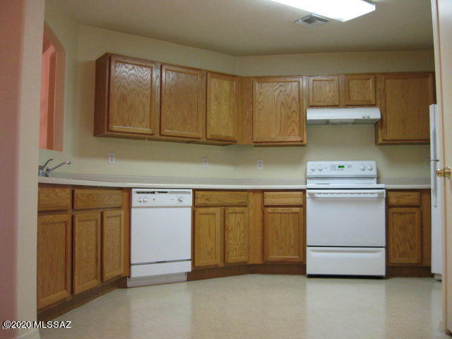 1457 North Old Ranch Road Tucson, AZ 85745 - Photo 2 of 13