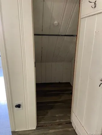 a view of entryway