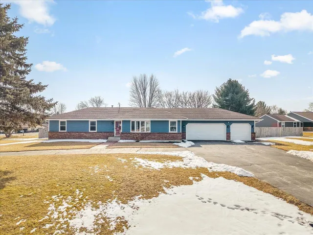 $314,900 | 4361 Pfister Lane, Roscoe, IL 61073