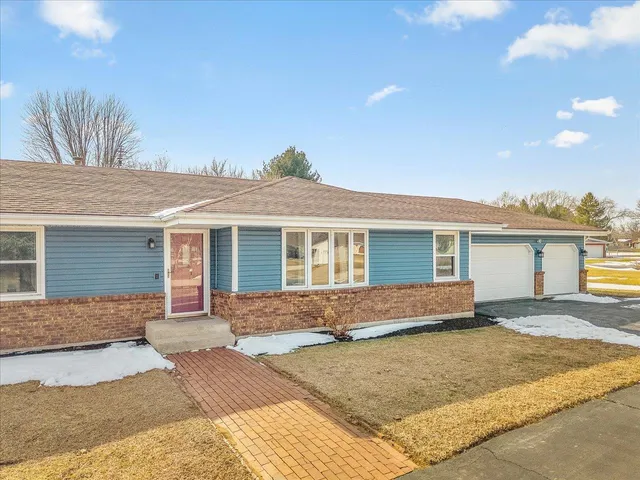 $314,900 | 4361 Pfister Lane, Roscoe, IL 61073