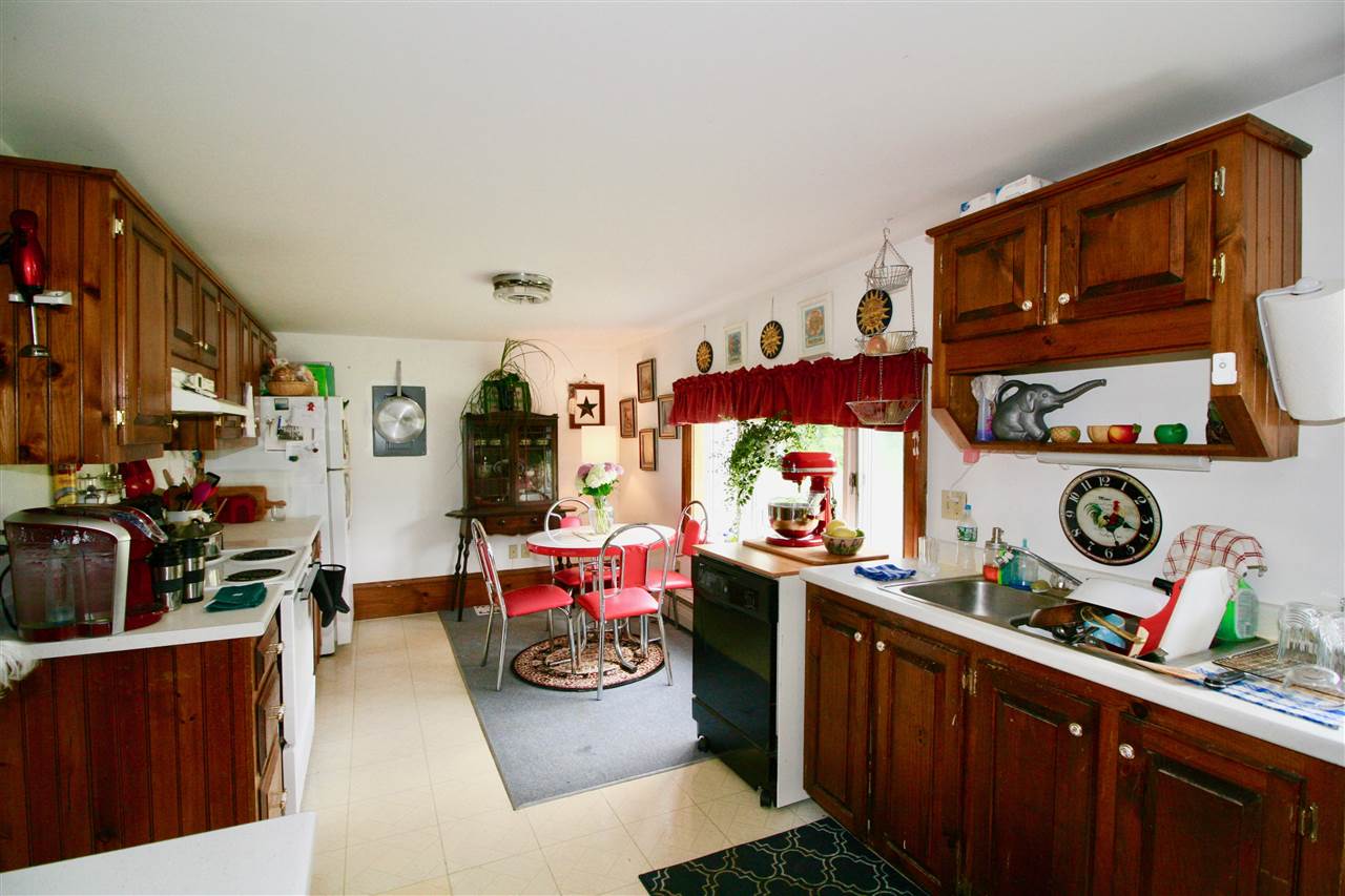 730 River Road New Haven, VT 05472 - Photo 6 of 32