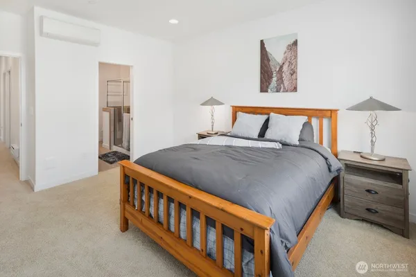 $860,000 | 15788 Northeast 14th Alley, Bellevue, WA 98008
