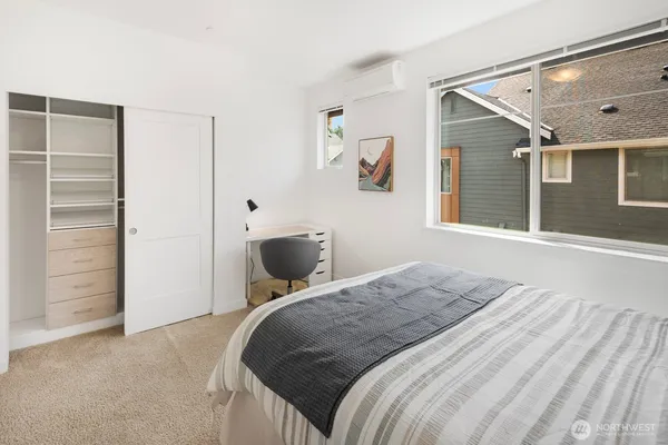 $860,000 | 15788 Northeast 14th Alley, Bellevue, WA 98008