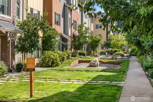 $860,000 | 15788 Northeast 14th Alley, Bellevue, WA 98008