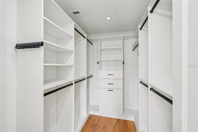 $950,000 | 4392 Brandywine Drive, Sarasota, FL 34241