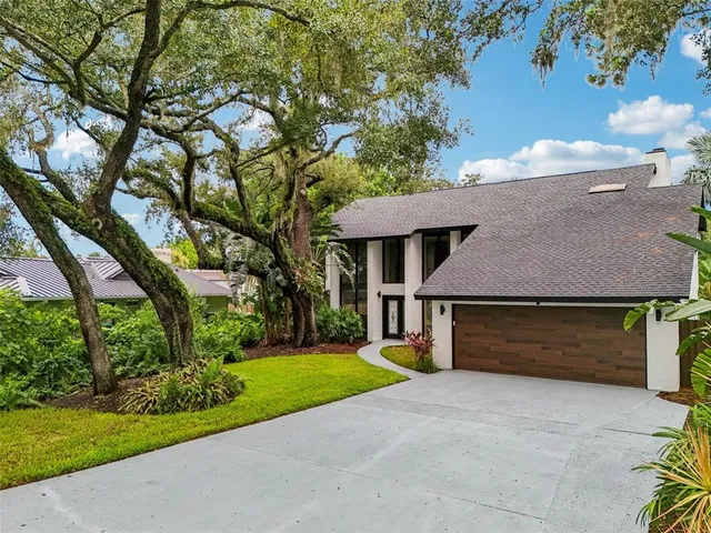 $950,000 | 4392 Brandywine Drive, Sarasota, FL 34241