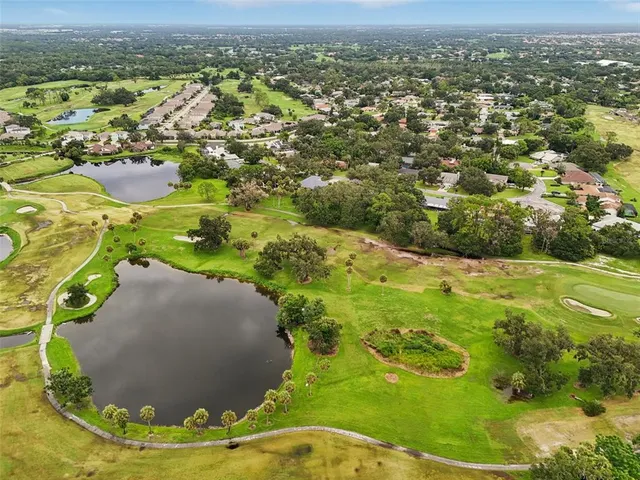 $950,000 | 4392 Brandywine Drive, Sarasota, FL 34241