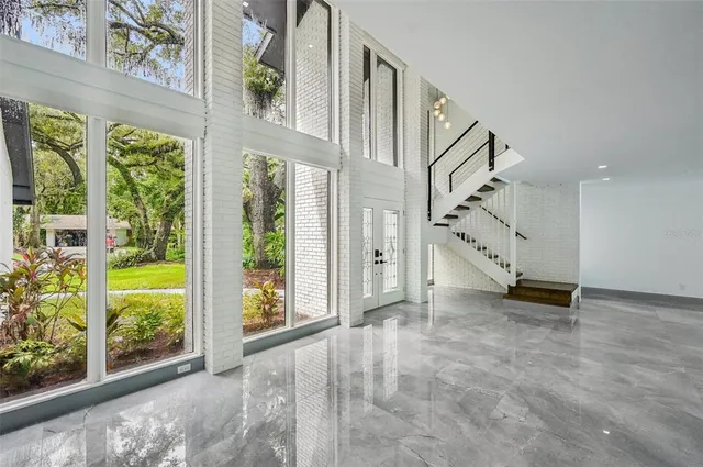 $950,000 | 4392 Brandywine Drive, Sarasota, FL 34241