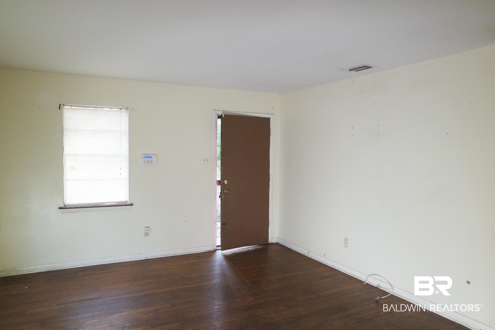 1569 Plover Street Mobile, AL 36605 - Photo 11 of 17 main entry