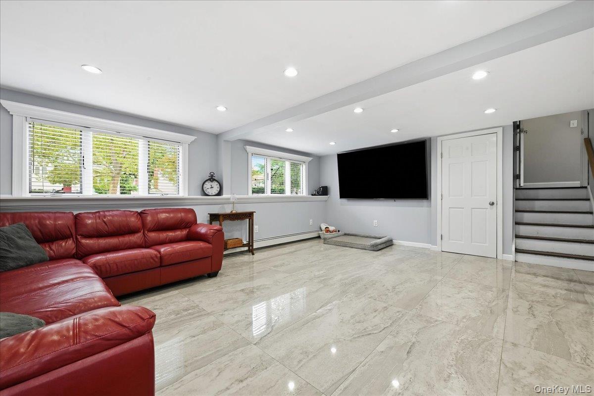 3988 Demont Road Seaford, NY 11783 - Photo 17 of 25 Gallery Image 17
