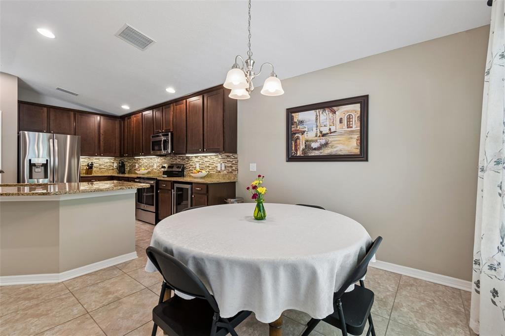6601 Sparkling Way Wesley Chapel, FL 33545 - Photo 16 of 51