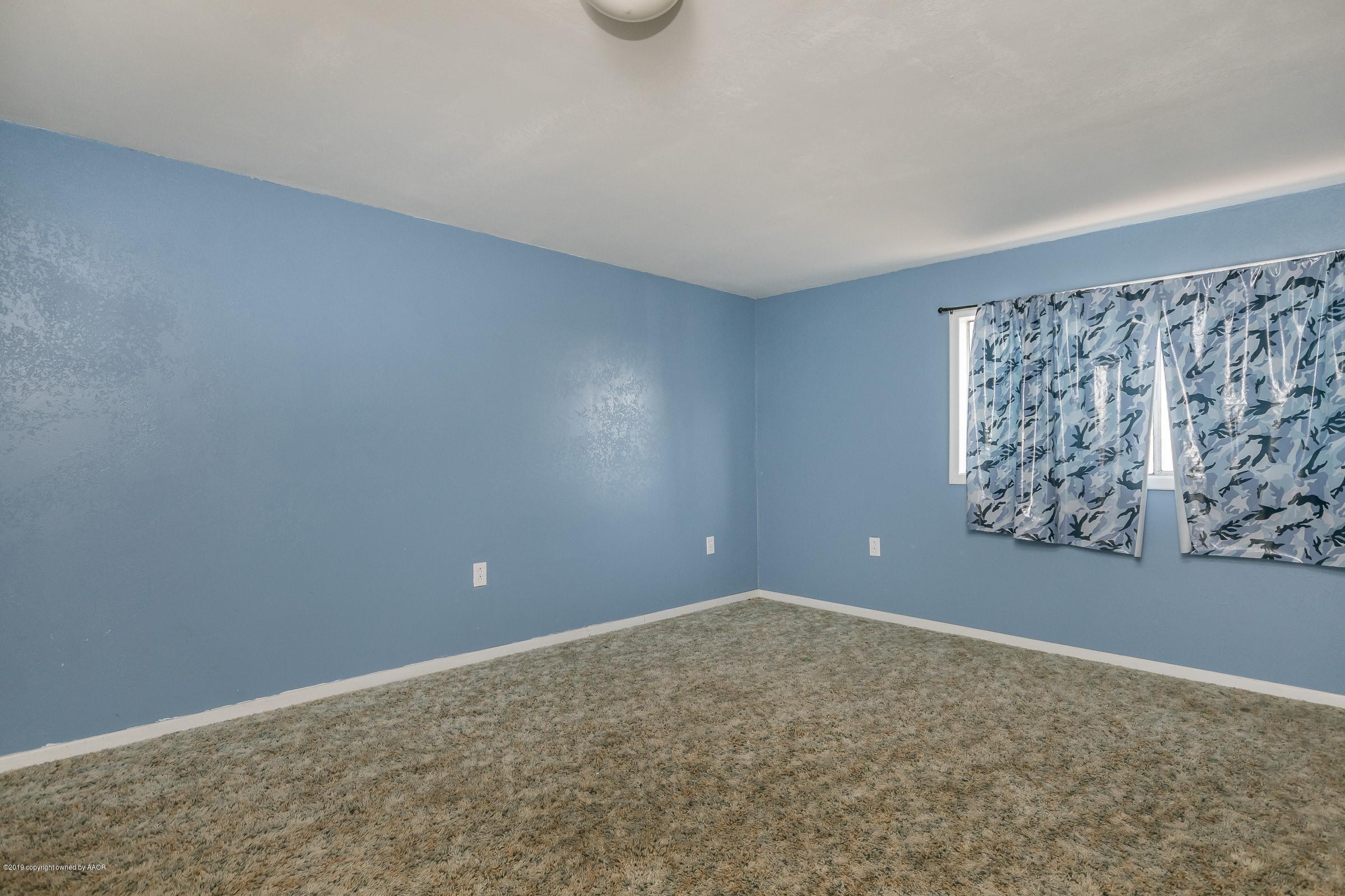 1006 South Ridgeland Avenue Fritch, TX 79036 - Photo 15 of 18 015_4th Bedroom