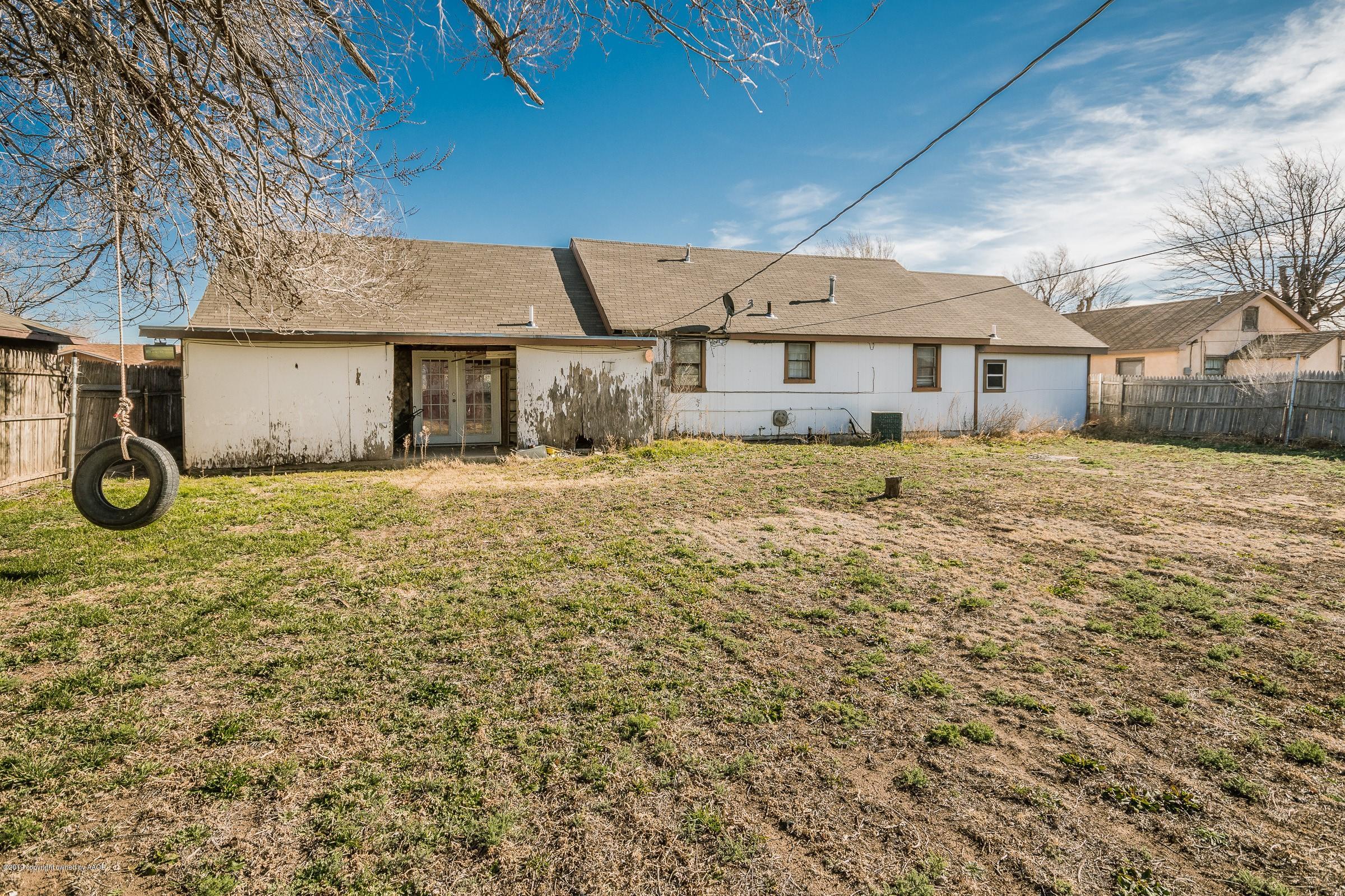 1006 South Ridgeland Avenue Fritch, TX 79036 - Photo 18 of 18 018_Back Yard-2