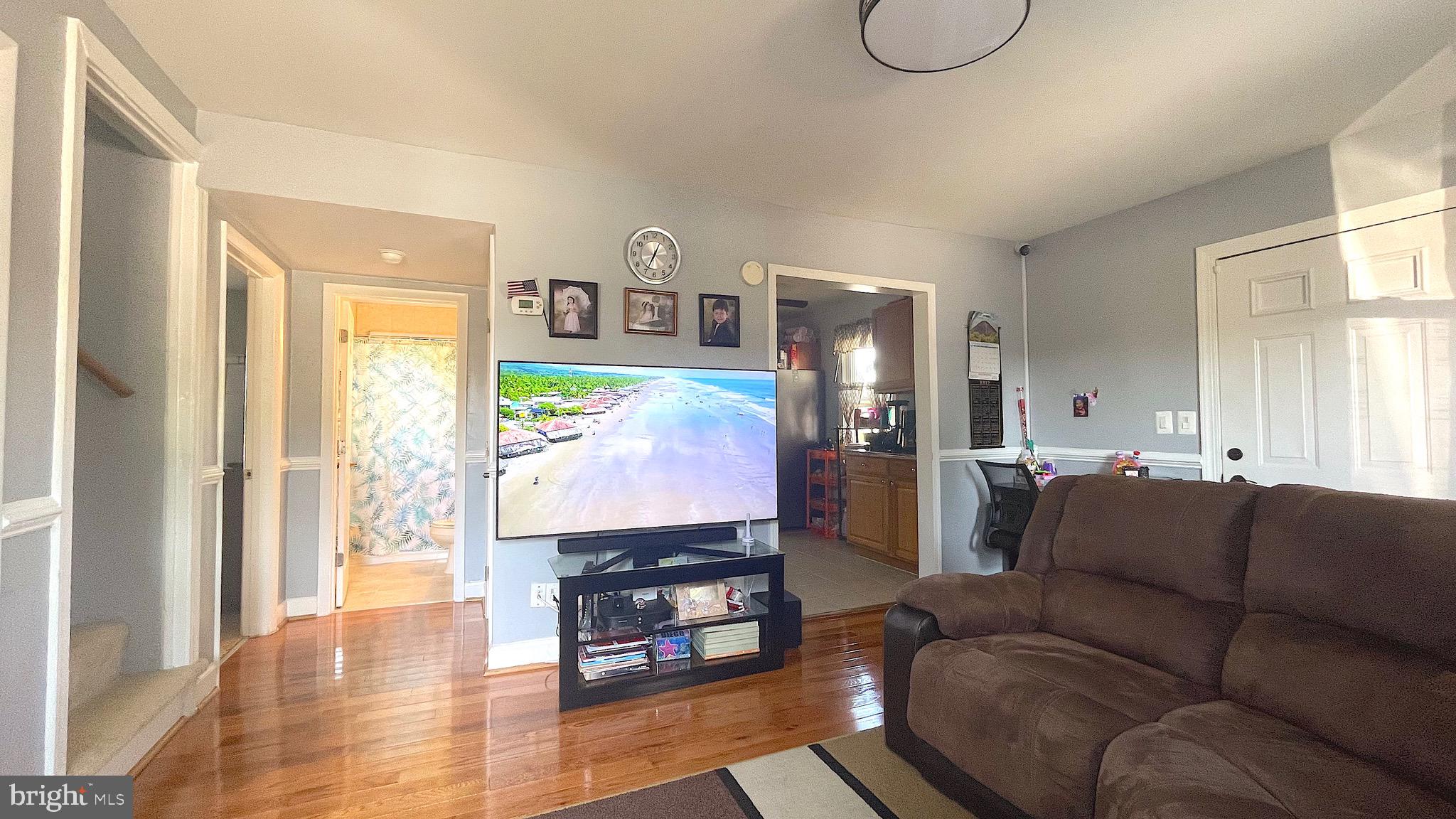 6918 Annapolis Road Hyattsville, MD 20784 - Photo 13 of 34