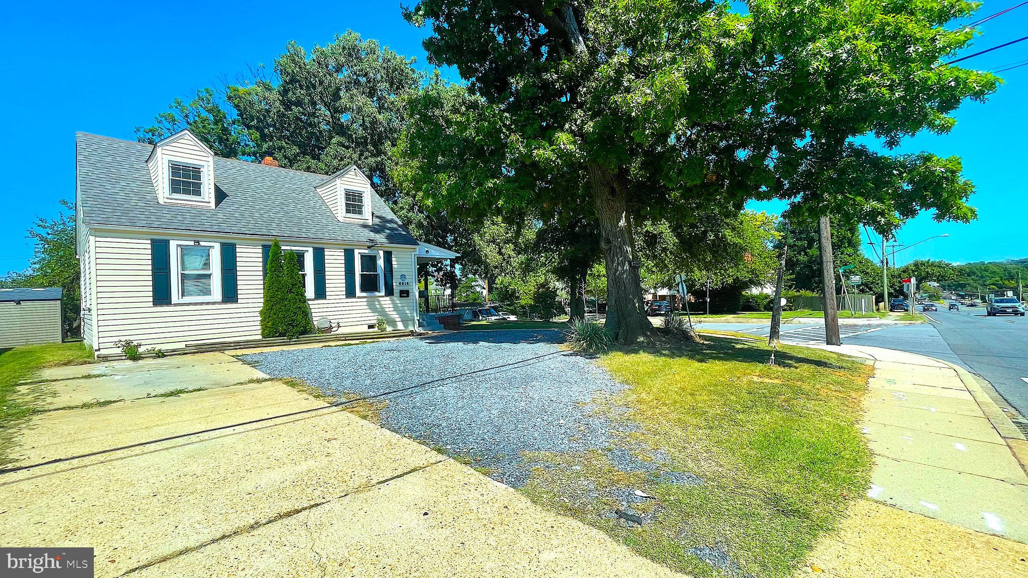 6918 Annapolis Road Hyattsville, MD 20784 - Photo 3 of 34