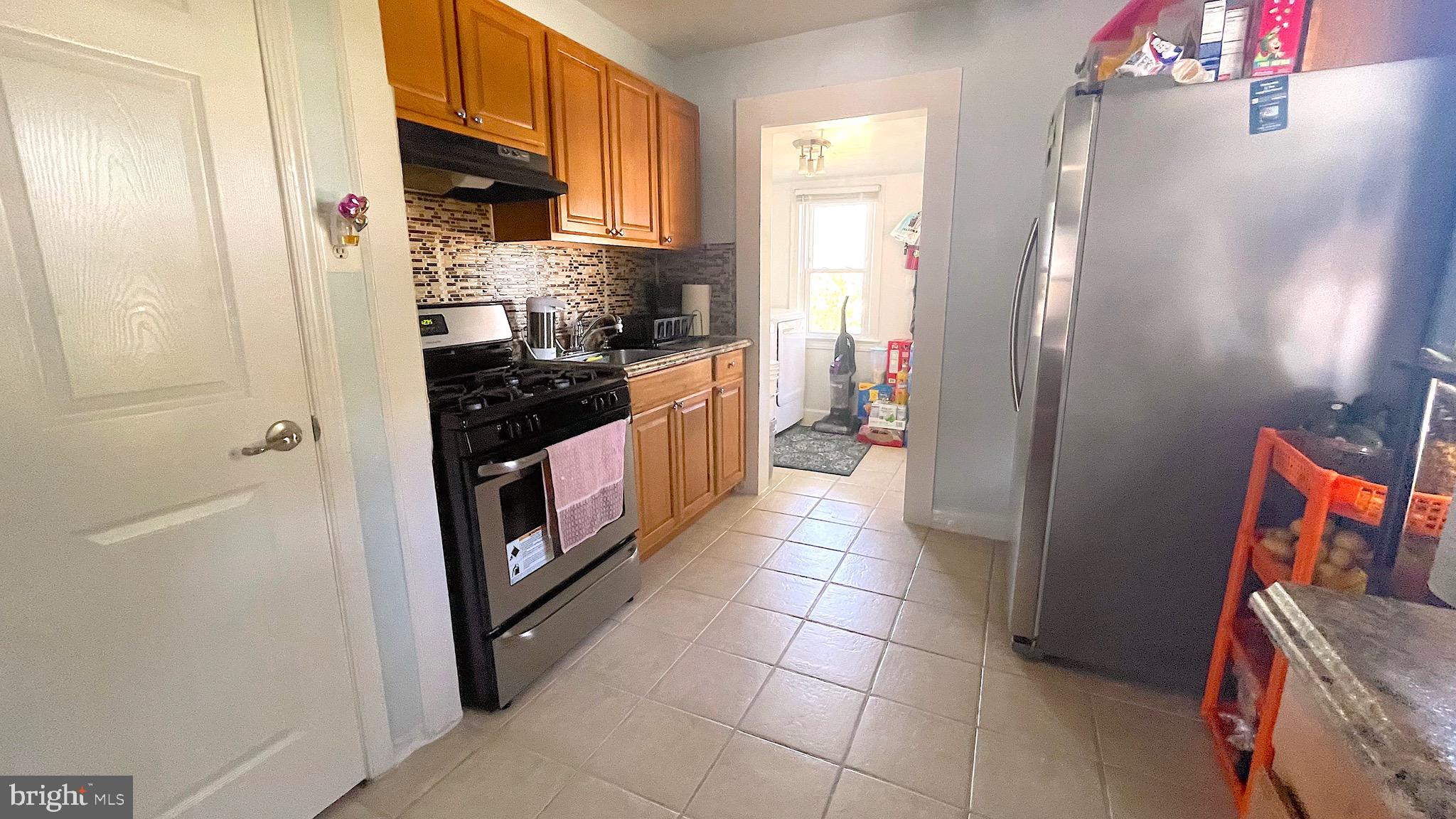 6918 Annapolis Road Hyattsville, MD 20784 - Photo 8 of 34